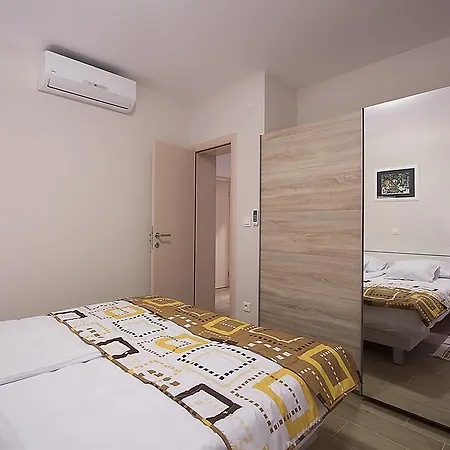 Palace 1 Djardin Apartamento