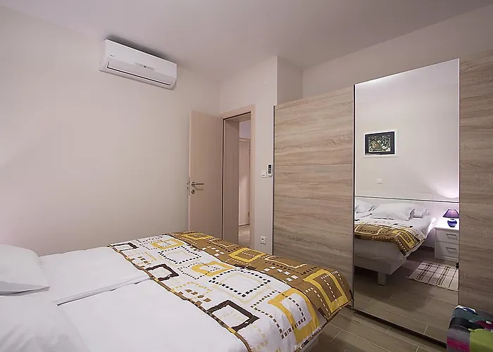 Palace 1 Djardin Apartman